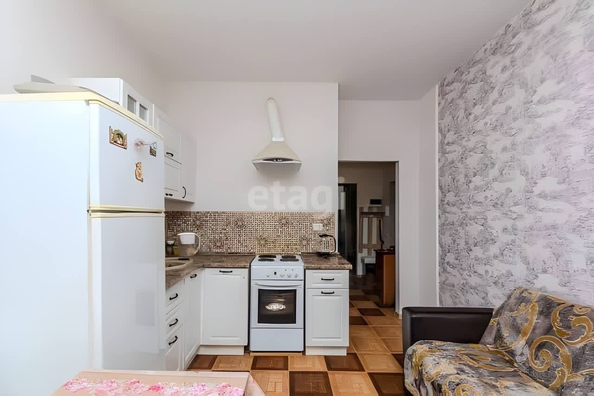 
   Продам 1-комнатную, 43 м², Шоссе Нефтяников ул, 22/2

. Фото 1.