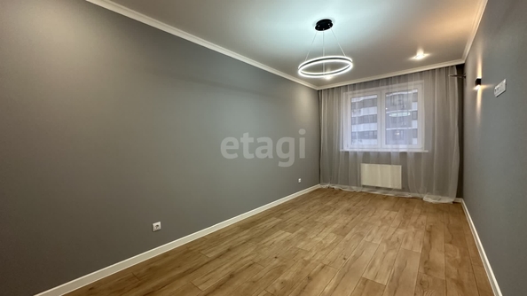 
   Продам 1-комнатную, 37.8 м², Адмиралтейский б-р, 3/3

. Фото 3.