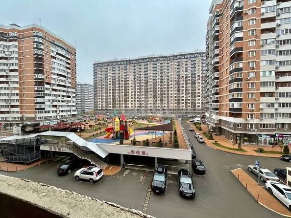 
   Продам 3-комнатную, 82.1 м², Командорская ул, 6

. Фото 22.