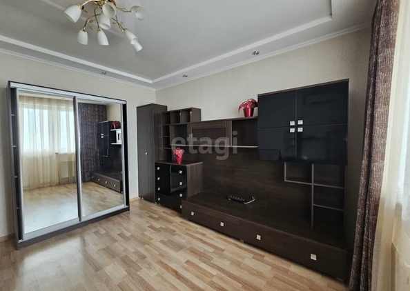 
  Сдам в аренду 2-комнатную квартиру, 68 м², Краснодар

. Фото 6.