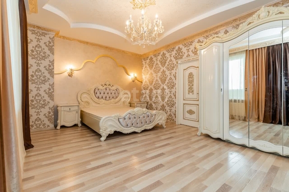 
  Сдам в аренду 3-комнатную квартиру, 152 м², Краснодар

. Фото 7.