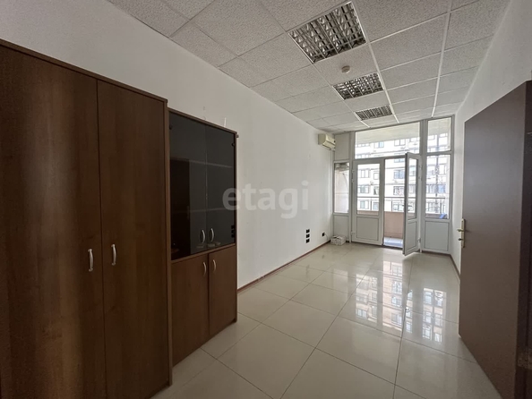 
   Сдам офис, 250 м², Шоссе Нефтяников ул, 37/3

. Фото 4.