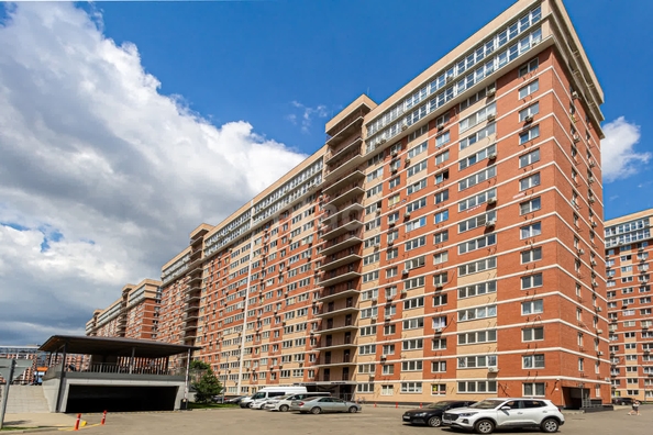 
   Продам 2-комнатную, 52.9 м², Западный Обход ул, 39/2  3

. Фото 9.