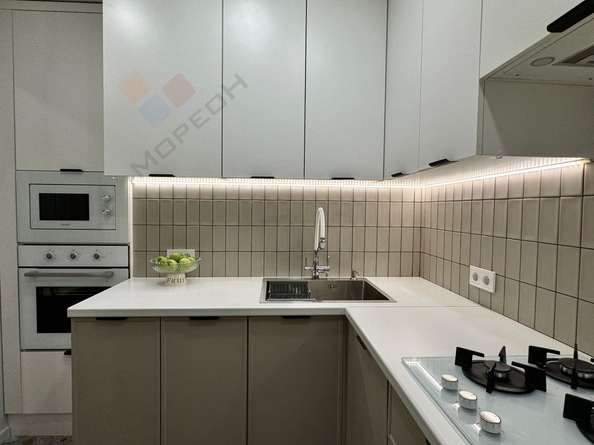 
   Продам 3-комнатную, 60 м², Красная ул, 147/2

. Фото 10.