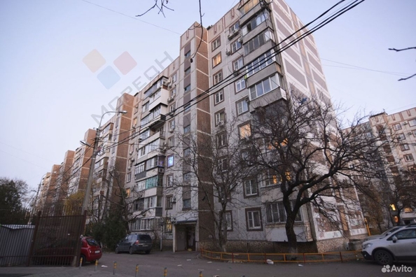 
   Продам 1-комнатную, 30 м², Тургенева ул, 177

. Фото 1.