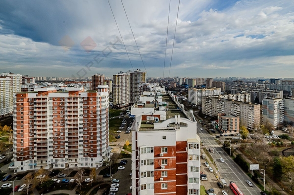 
   Продам 1-комнатную, 41.7 м², Клары Лучко б-р, 4

. Фото 21.