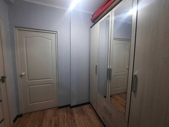 
   Продам студию, 27 м², Адмирала Пустошкина ул, 10

. Фото 2.