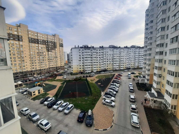 
   Продам студию, 27 м², Адмирала Пустошкина ул, 10

. Фото 4.