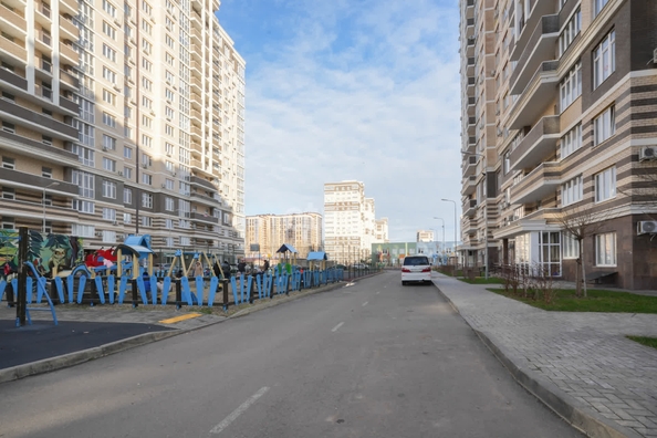 
   Продам 1-комнатную, 43.2 м², Конгрессная ул, 19/1  1

. Фото 13.