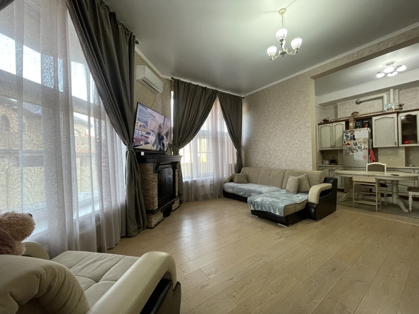 
   Продам 3-комнатную, 79 м², Зеленая ул, 1В

. Фото 4.