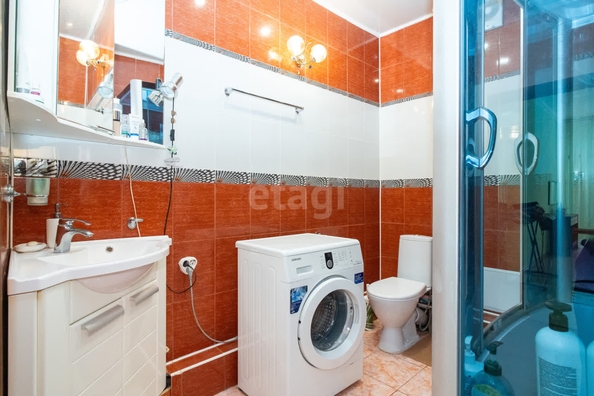 
   Продам 2-комнатную, 68 м², Ангарская ул, 1/7

. Фото 10.