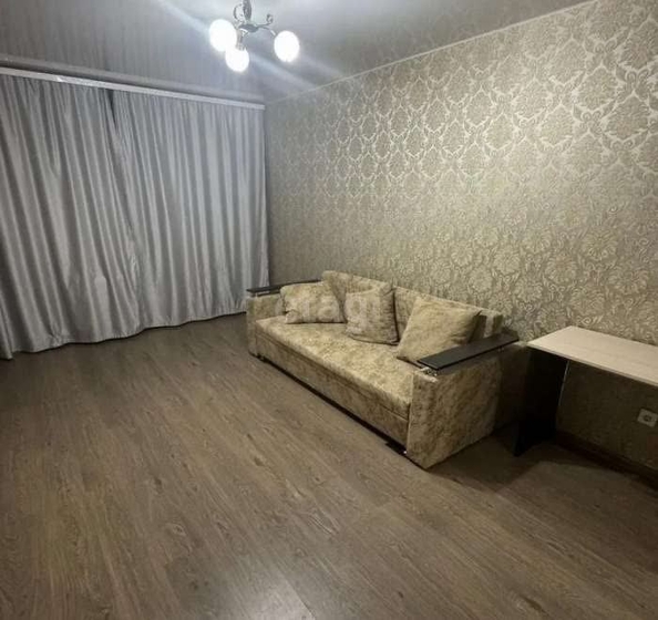 
  Сдам в аренду 1-комнатную квартиру, 47 м², Краснодар

. Фото 2.