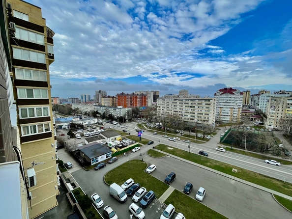 
   Продам 1-комнатную, 47 м², Ленина ул, 136

. Фото 22.