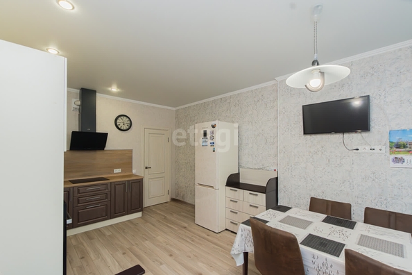 
   Продам 2-комнатную, 75 м², Восточно-Кругликовская ул, 42/3  1

. Фото 13.