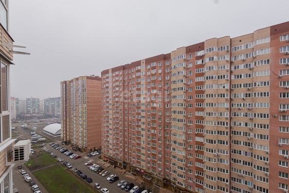 
   Продам 2-комнатную, 75 м², Восточно-Кругликовская ул, 42/3  1

. Фото 18.