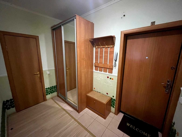 
   Продам 1-комнатную, 63 м², Омелькова ул, 20к6

. Фото 14.