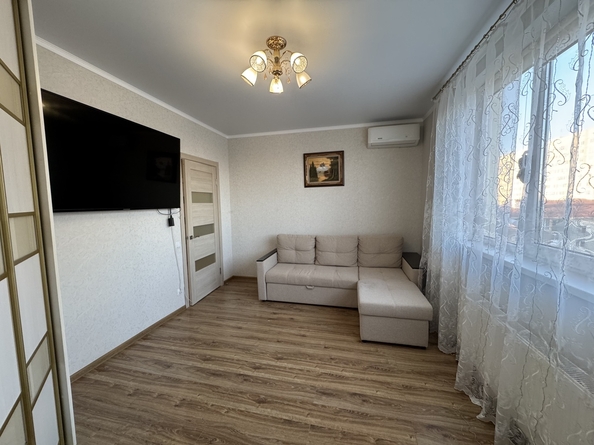 
   Продам 2-комнатную, 50 м², Рождественская ул, 52

. Фото 11.