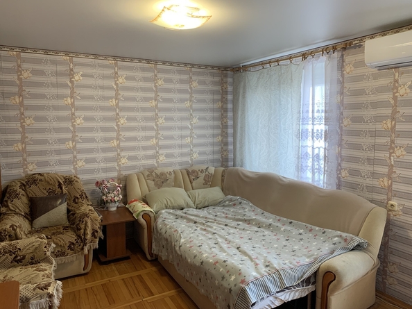 
   Продам 1-комнатную, 38 м², Терская ул, 186

. Фото 2.