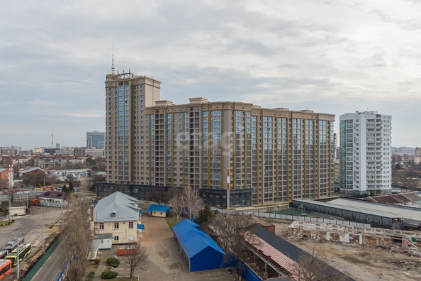 
   Продам 3-комнатную, 77 м², Рашпилевская ул, 325/1

. Фото 17.