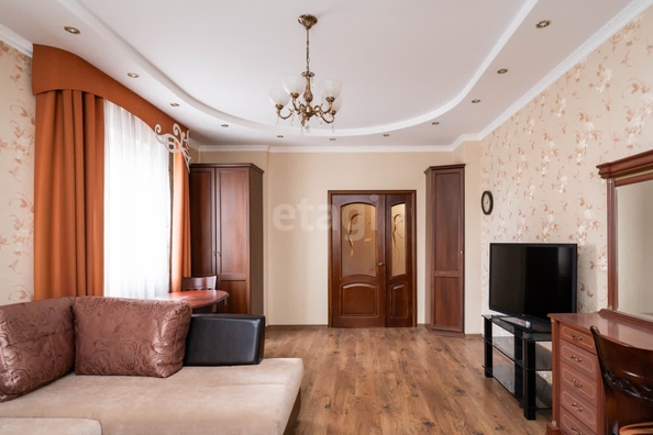 
   Продам 2-комнатную, 78.3 м², Кожевенная ул, 54/1

. Фото 13.