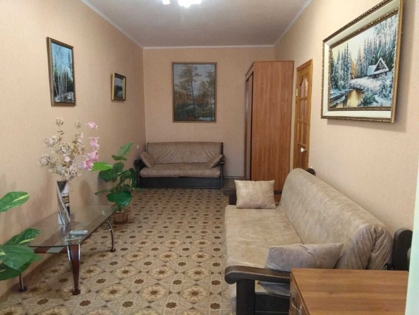 
   Продам 1-комнатную, 43 м², Гребенская ул, 58А

. Фото 4.