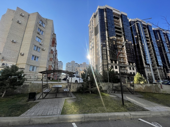 
   Продам 3-комнатную, 84 м², Ленина ул, 193

. Фото 2.