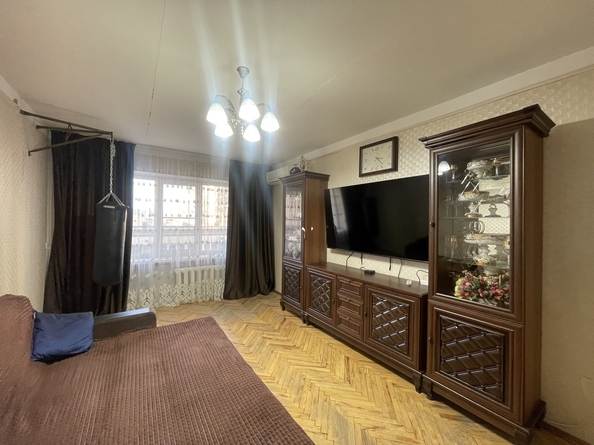 
   Продам 3-комнатную, 84 м², Ленина ул, 193

. Фото 5.