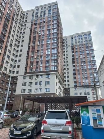 
   Продам 1-комнатную, 40 м², Толстого ул, 130к1

. Фото 1.