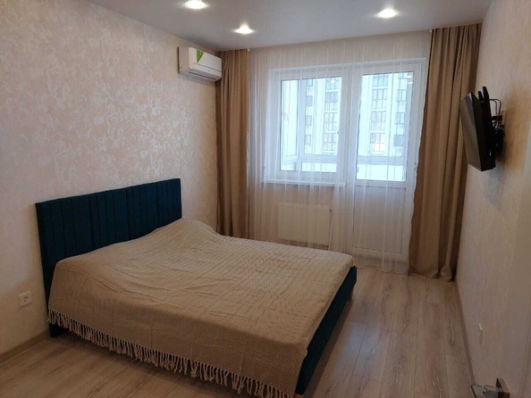 
   Продам 1-комнатную, 42 м², Омелькова ул, 93

. Фото 4.