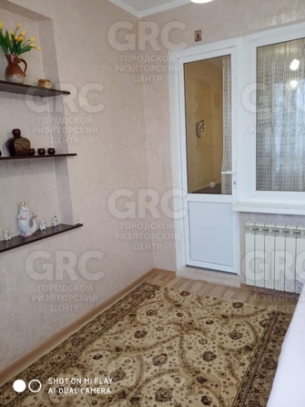 
   Продам 1-комнатную, 47 м², Макаренко ул, 39

. Фото 2.