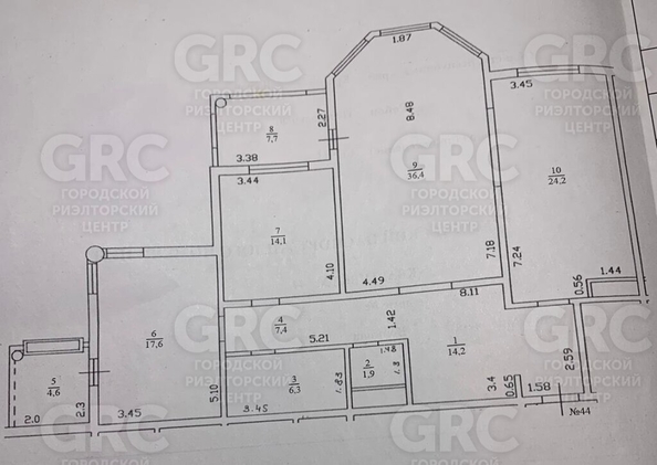 
   Продам студию, 134.4 м², Войкова ул, 35

. Фото 2.