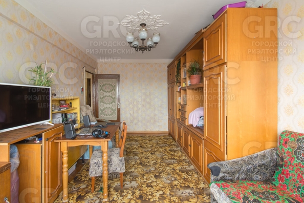 
   Продам 3-комнатную, 72 м², Гуковский пер, 10

. Фото 3.