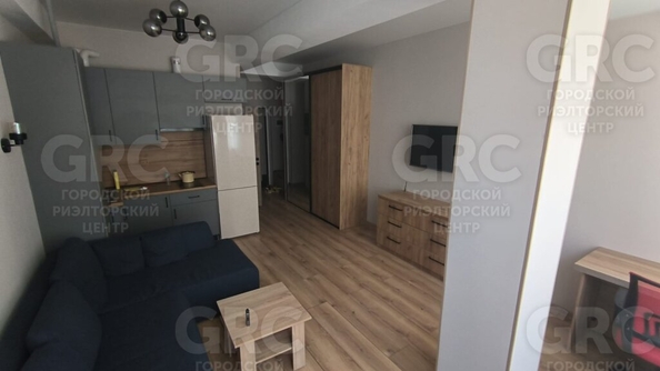 
   Продам студию, 30 м², Голенева ул, 17/25

. Фото 1.