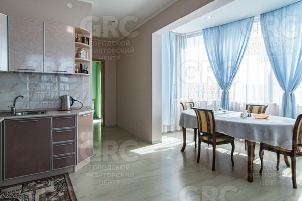 
   Продам 3-комнатную, 121 м², Санаторная ул, 65/2

. Фото 32.