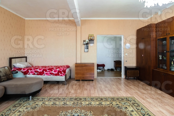 
   Продам 3-комнатную, 92 м², Санаторная ул, 23

. Фото 9.