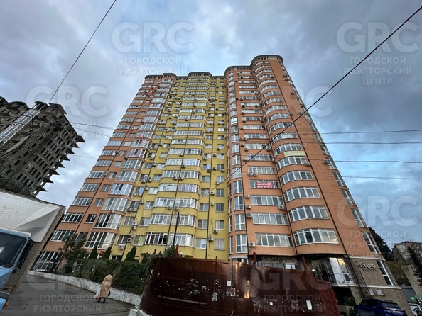 
   Продам 2-комнатную, 66 м², Голубые дали (Адлерский р-н) ул, 99г

. Фото 2.