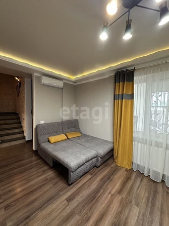 
   Продам 4-комнатную, 124.9 м², Командорская ул, 2/104

. Фото 7.