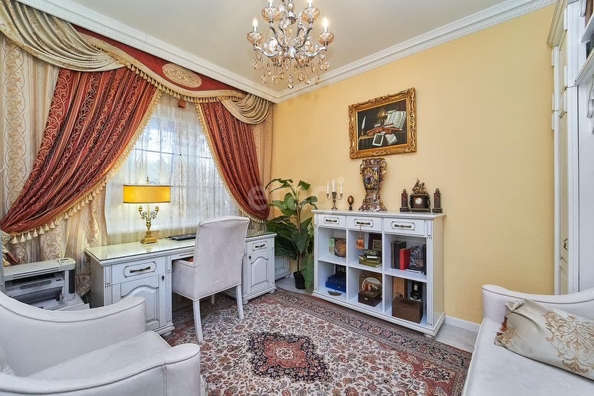 
   Продам дом, 340 м², Краснодар

. Фото 18.