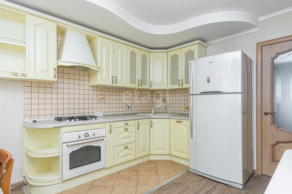 
   Продам 3-комнатную, 75.1 м², Алтайская ул, 4/2

. Фото 19.