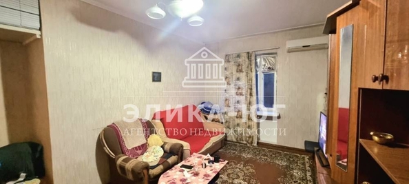 
   Продам 2-комнатную, 50 м², 

. Фото 1.