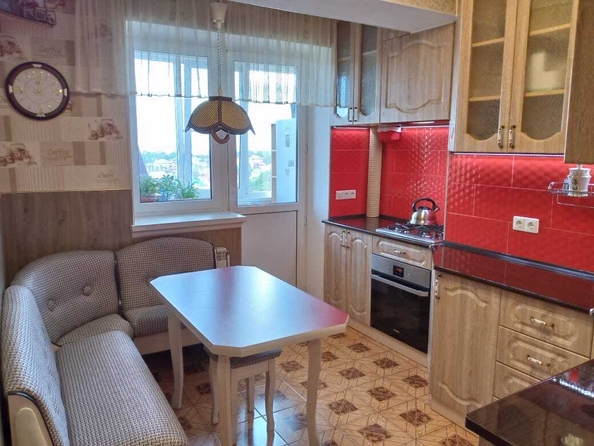 
   Продам 1-комнатную, 42 м², Заводская ул, 28В

. Фото 3.