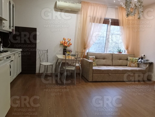 
   Продам 3-комнатную, 61.7 м², Виноградная ул, 224/9

. Фото 5.