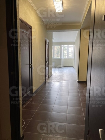 
   Продам 3-комнатную, 57 м², Туапсинская ул, 9/2

. Фото 8.