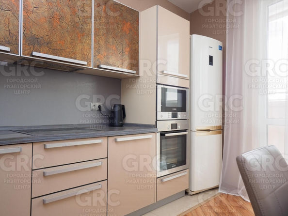 
   Продам 3-комнатную, 88 м², Юных Ленинцев ул, 10

. Фото 4.