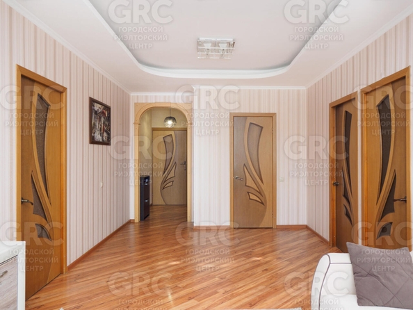 
   Продам 3-комнатную, 88 м², Юных Ленинцев ул, 10

. Фото 20.