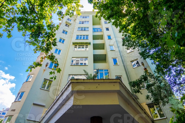 
   Продам 4-комнатную, 118.5 м², Виноградная ул, 15/1

. Фото 31.