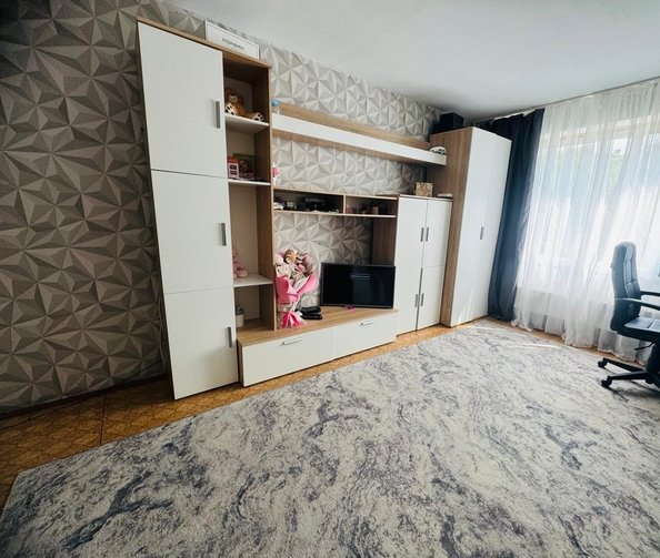 
   Продам 1-комнатную, 39 м², Владимирская ул, 140

. Фото 1.