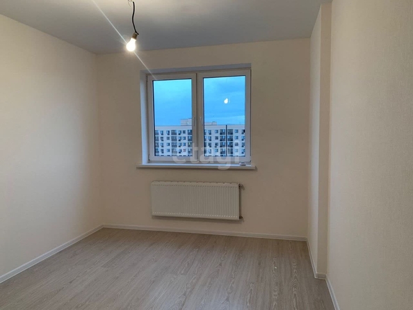 
   Продам 1-комнатную, 33.2 м², Скандинавская ул, 1/4

. Фото 3.