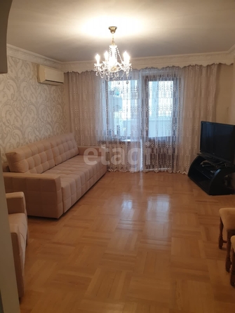 
  Сдам в аренду 2-комнатную квартиру, 72 м², Краснодар

. Фото 5.