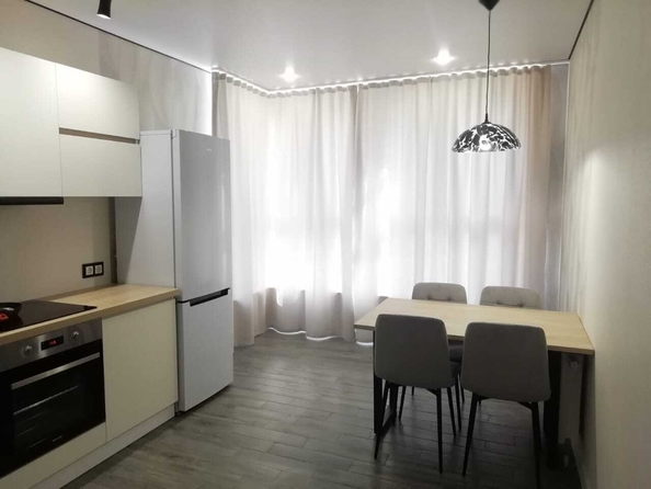 
   Продам 2-комнатную, 55 м², Крылова ул, 13к3

. Фото 1.